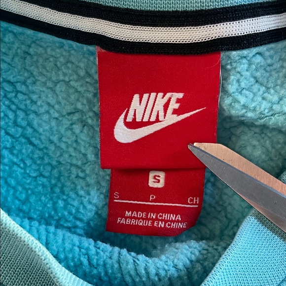 Nike Aqua Crewneck Sweatshirt - Picture 4 of 5